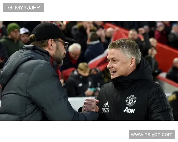 什鲁斯城对阵曼联的精彩较量展现英足坛的激烈竞争与激情碰撞